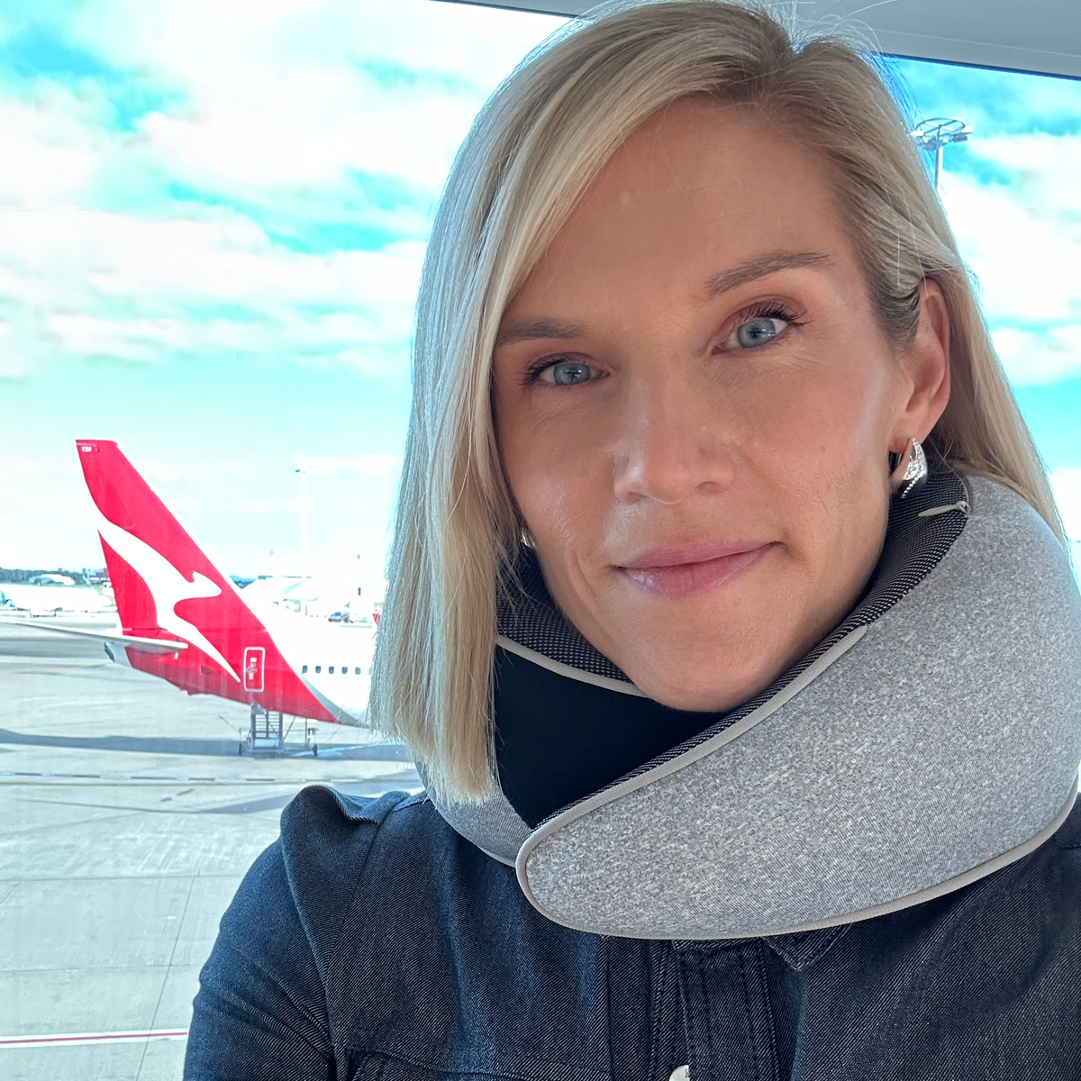 Wella - Travel Neck Pillow