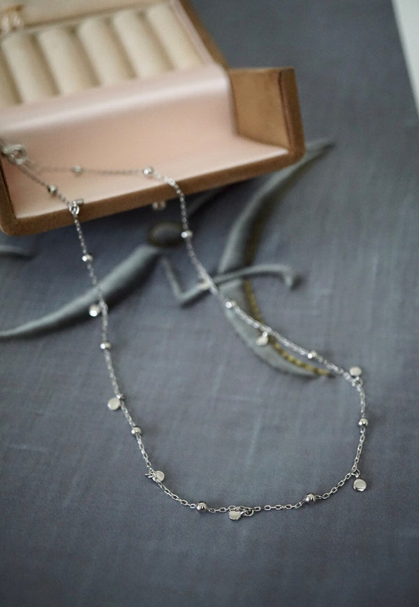 Lee – Silver Drop Necklace – Timeless Beauty with a Modern Edge