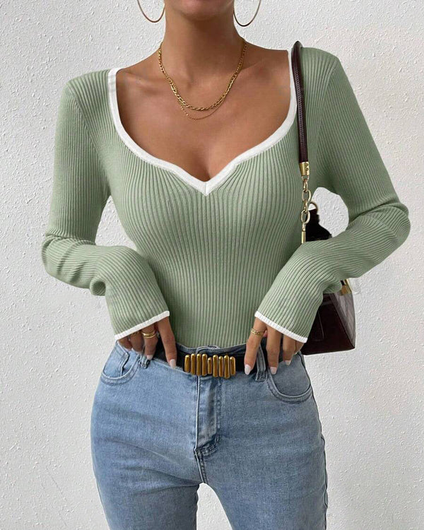 Leontina - V-Neck Contrast Knitted Sweater