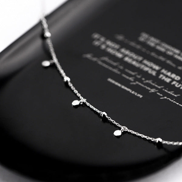 Lee – Silver Drop Necklace – Timeless Beauty with a Modern Edge