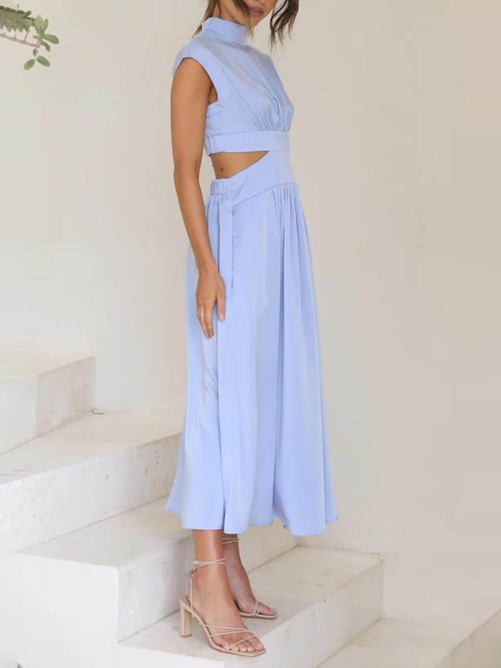 Sonora - Elegant Cut-Out Midi Dress