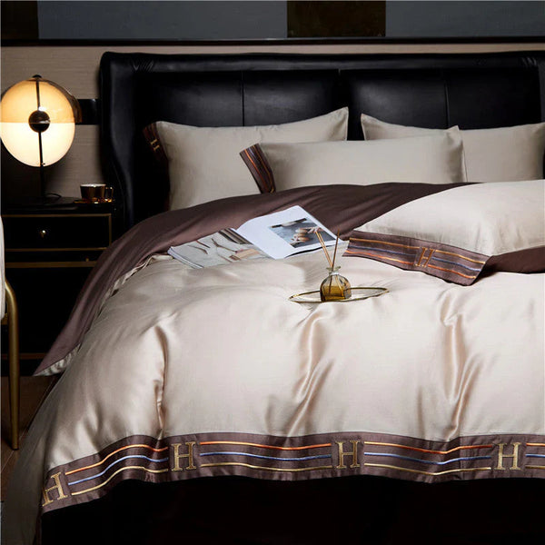 LuxSatin 4-Piece Bedding Set - Ultimate Comfort & Elegant Bedroom Style