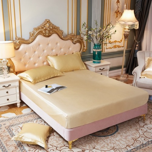 CoolTouch Ice Silk Fitted Sheet - Luxurious, Breathable Comfort for a Refreshing Night's Sleep