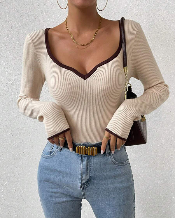 Leontina - V-Neck Contrast Knitted Sweater