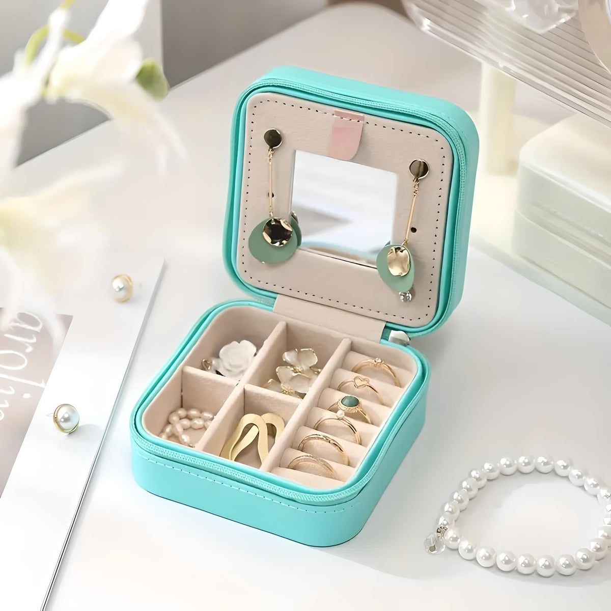 Shekeny - Minimalist Travel Jewelry Box