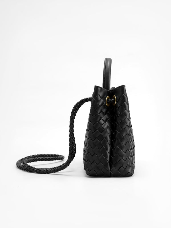 Nadira - Metal Twist Handbag