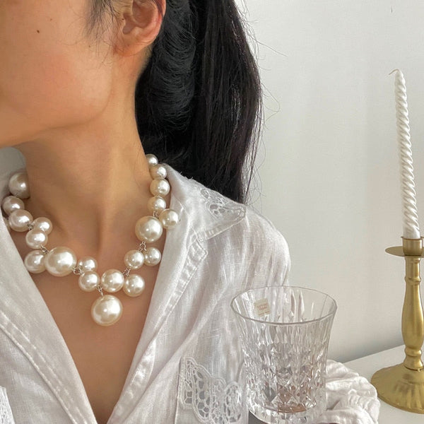 May – Stunning Pearl Necklace – Graceful and Radiant