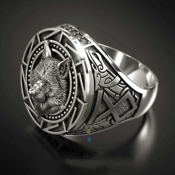 LoneHowl - Wolf Ring - Bold Design & Powerful Symbolism