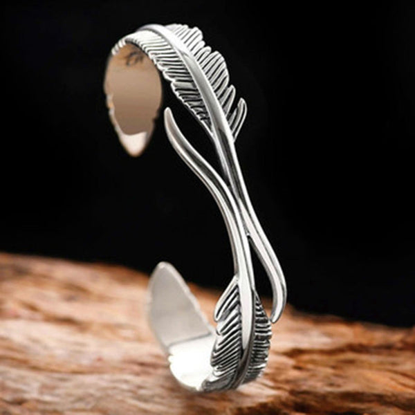 FeatherFlex - Adjustable Bracelet with Silver Feathers - Elegant & Versatile Design