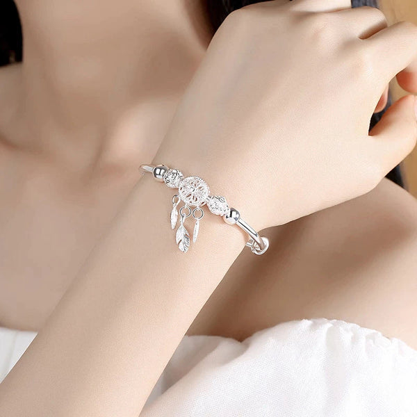 Charlotte – Silver Dreamcatcher Bracelet – A Timeless Accessory with Symbolic Charm