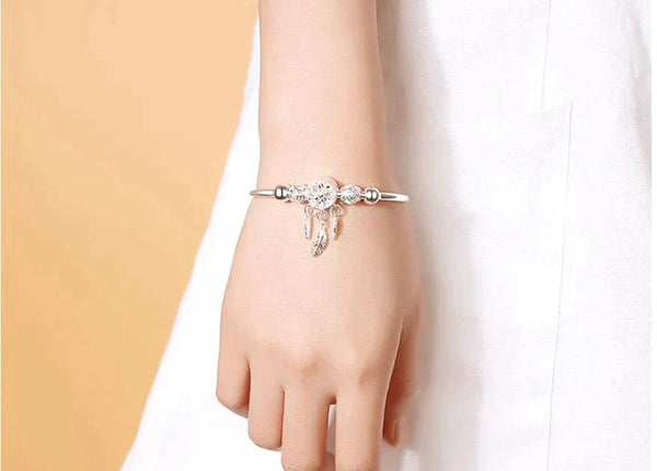 Charlotte – Silver Dreamcatcher Bracelet – A Timeless Accessory with Symbolic Charm