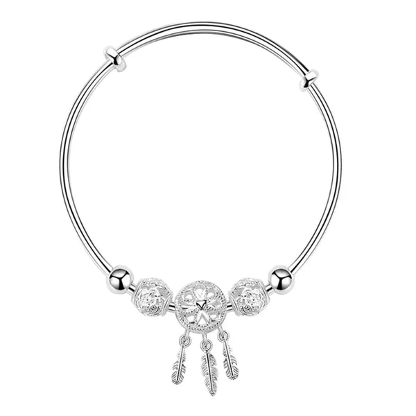 Charlotte – Silver Dreamcatcher Bracelet – A Timeless Accessory with Symbolic Charm