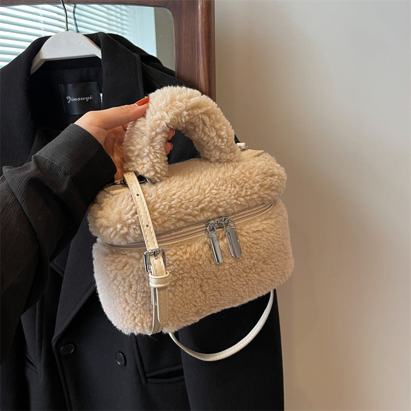 Roberta - Plush Women's Handbag