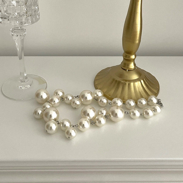 May – Stunning Pearl Necklace – Graceful and Radiant