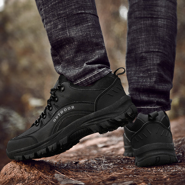 Ceasar - Comfortable Men's Hiking Shoes