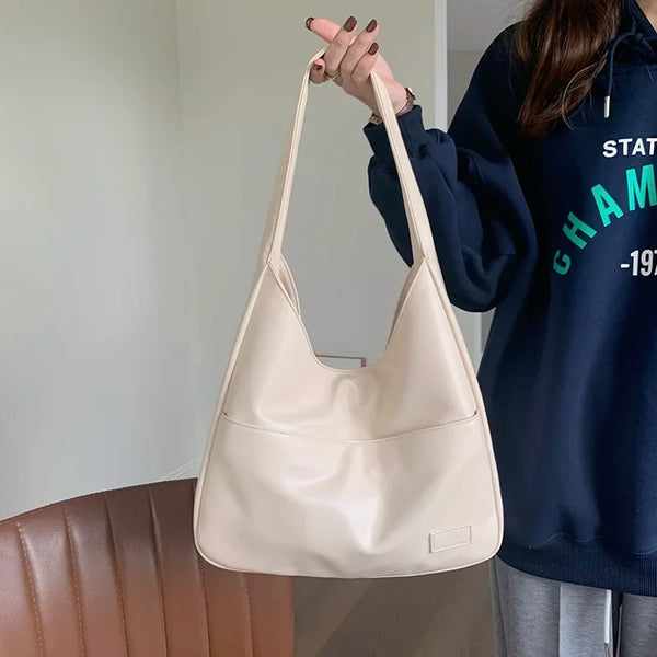 Juna - Classic Shoulder Bag