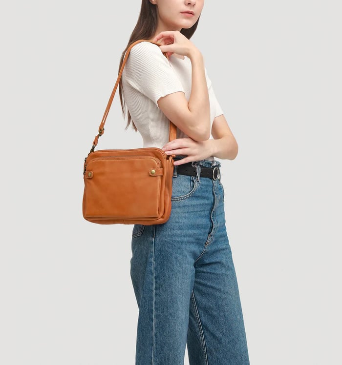 Aiah - Crossbody Bag