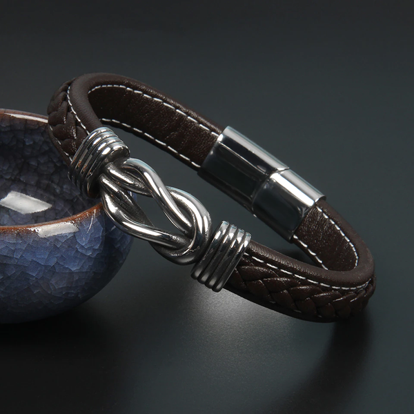 KnotCraft - Leather Knot Bracelet - Stylish & Durable Design