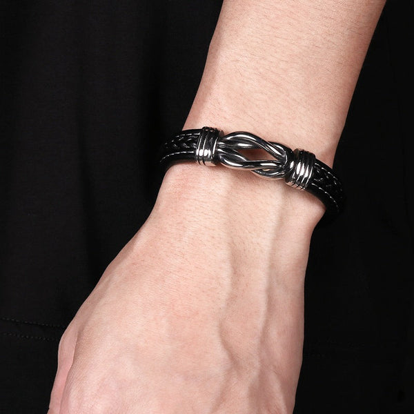 KnotCraft - Leather Knot Bracelet - Stylish & Durable Design