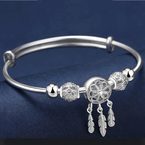 Charlotte – Silver Dreamcatcher Bracelet – A Timeless Accessory with Symbolic Charm