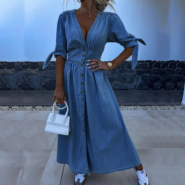 Larisa  - Elegant Buttoned Midi Dress