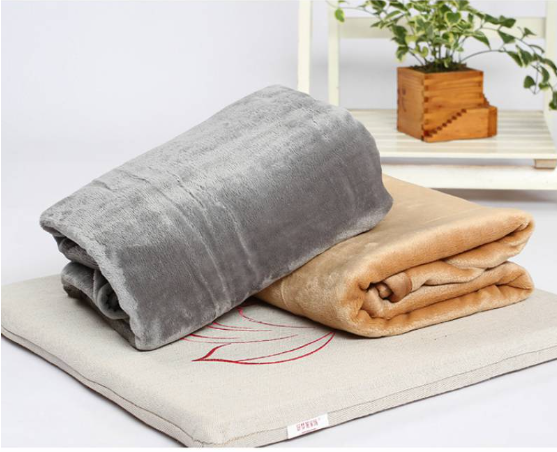 Ultra-Soft Throw Blanket - Cozy, Warm & Stylish for Home & Sofa