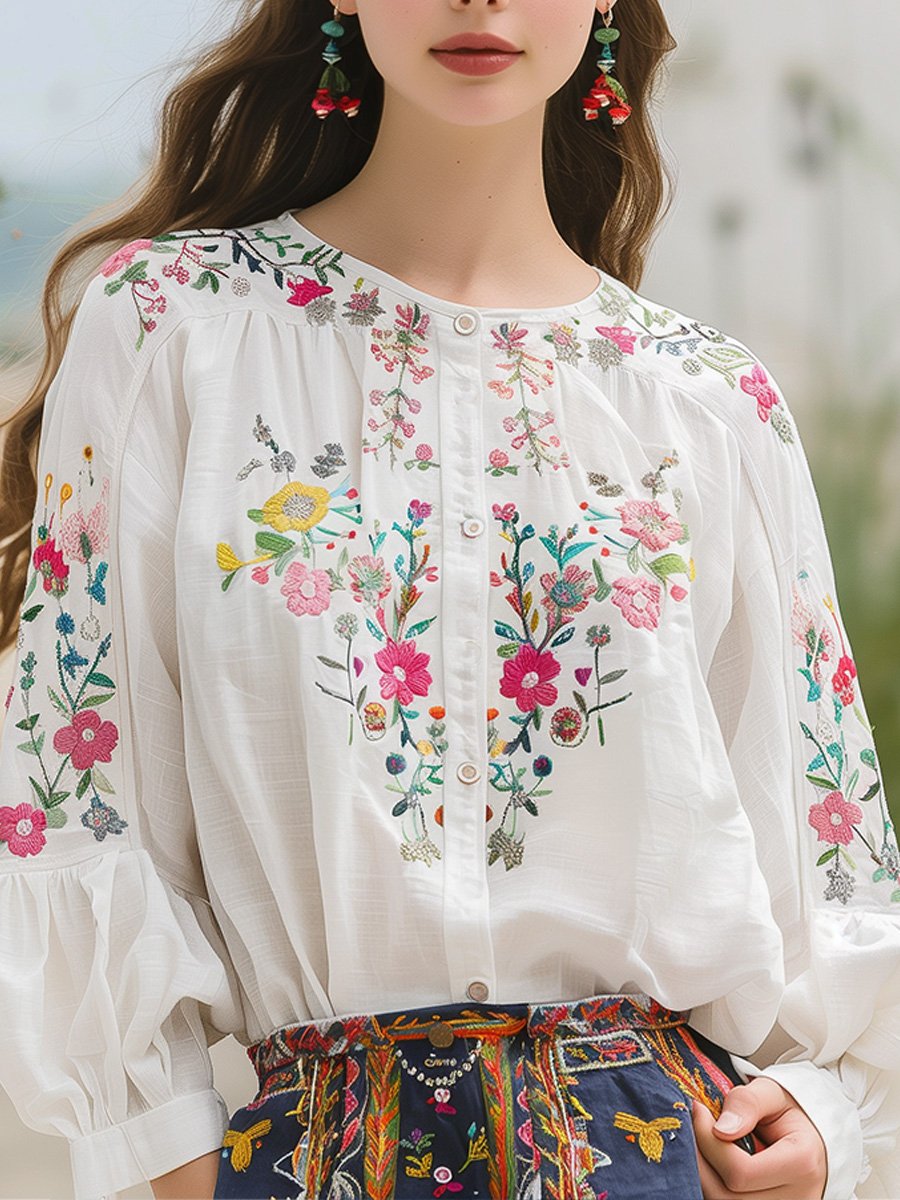 Nina - Floral Embroidery Blouse